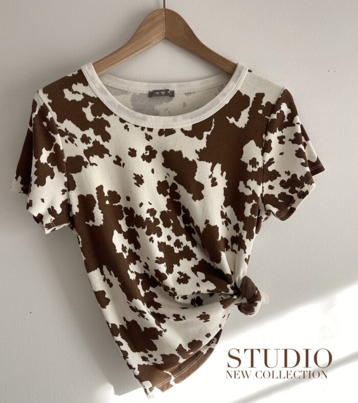 T-SHIRT STUDIO ŚMIETANKOWO-CZEKOLADOWY