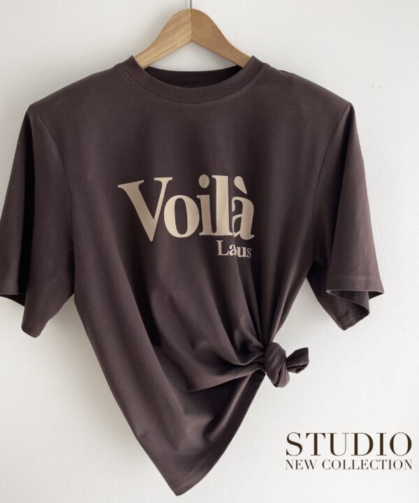 T-SHIRT OVERSIZE STUDIO Z NADRUKIEM CZEKOLADA/LATTE
