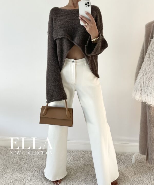SWETER ELLA ZE ZMIENNĄ FORMĄ STYLIZACJI KAKAOWY