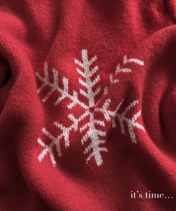 SWETER ZE ŚNIEŻYNKA IT'S TIME CZERWONY