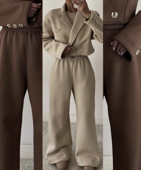 Alternative view of KOMPLET DRESOWY ANYA BEŻOWY TOP / MARYNARKA / SPODNIE