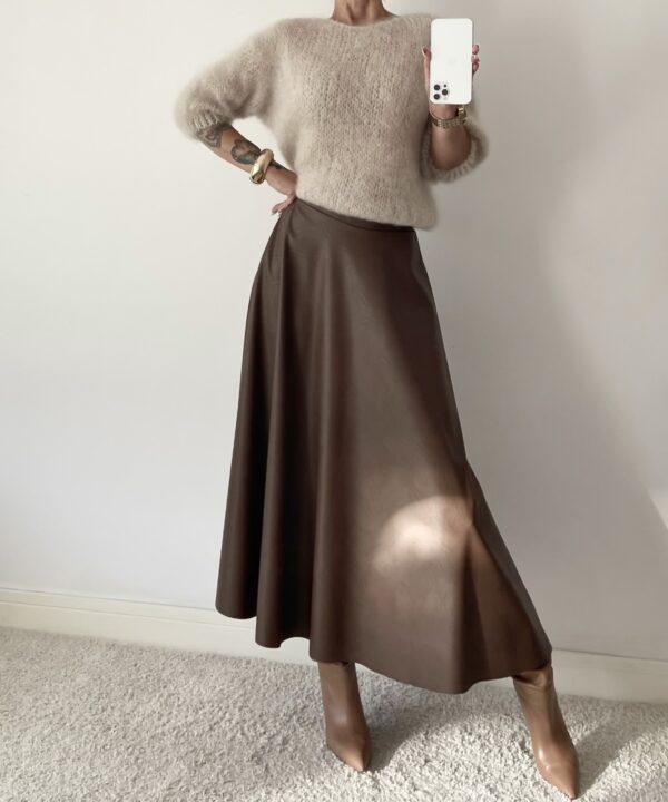 SWETER Z ODKRYTYMI PLECAMI PREMIUM Z DOMIESZKĄ MOHERU BEŻOWY